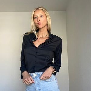 Uniqlo cotton stretch black long sleeve button down.
